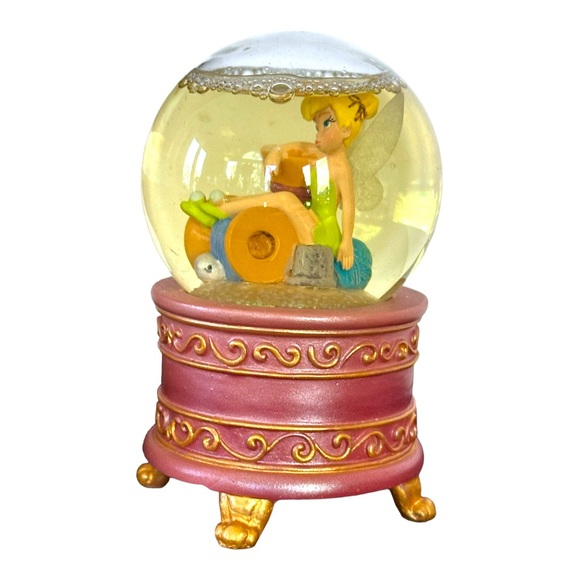 Disney Store Tinkerbell Sitting On Spools of Thread 3 1/2" Miniature Snow Globe - Picture 5 of 10
